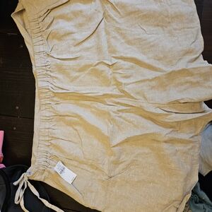 NWT Old Navy Skort Tan